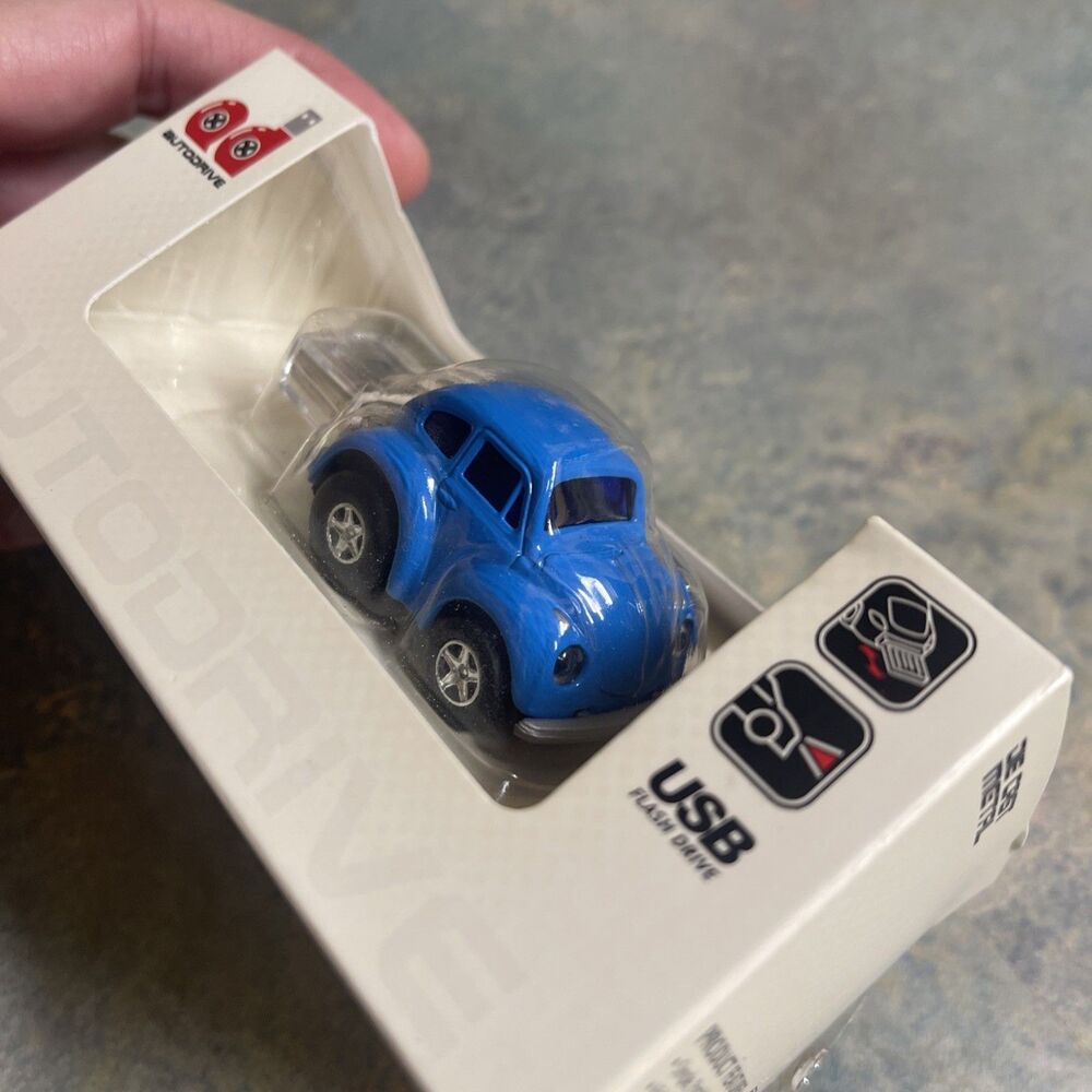 Autodrive VW Beetle Die Cast Metal USB Flash Drive NIB 4 GB Blue Volkswagen